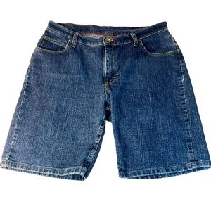 Wrangler Women’s Jean Shorts size 10 Average